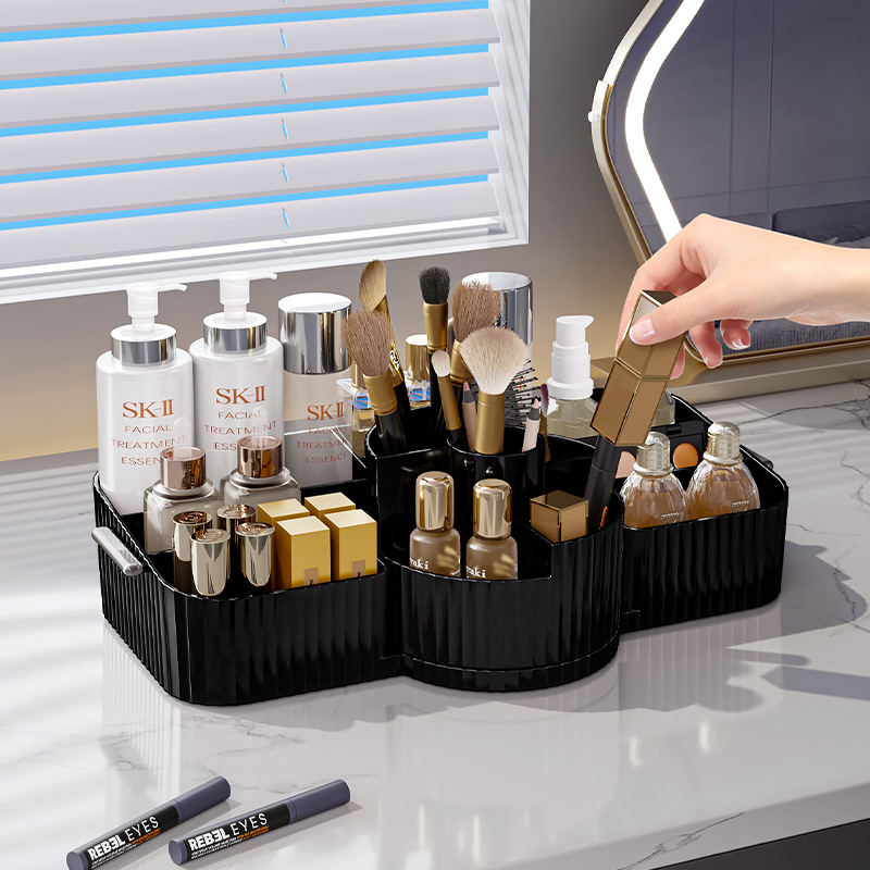 New 360° Rotating Makeup Brush - Luxury Skincare Samples recension och pris